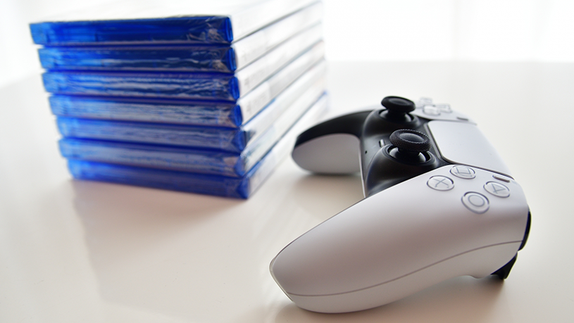 ゲームコントローラーの画像。