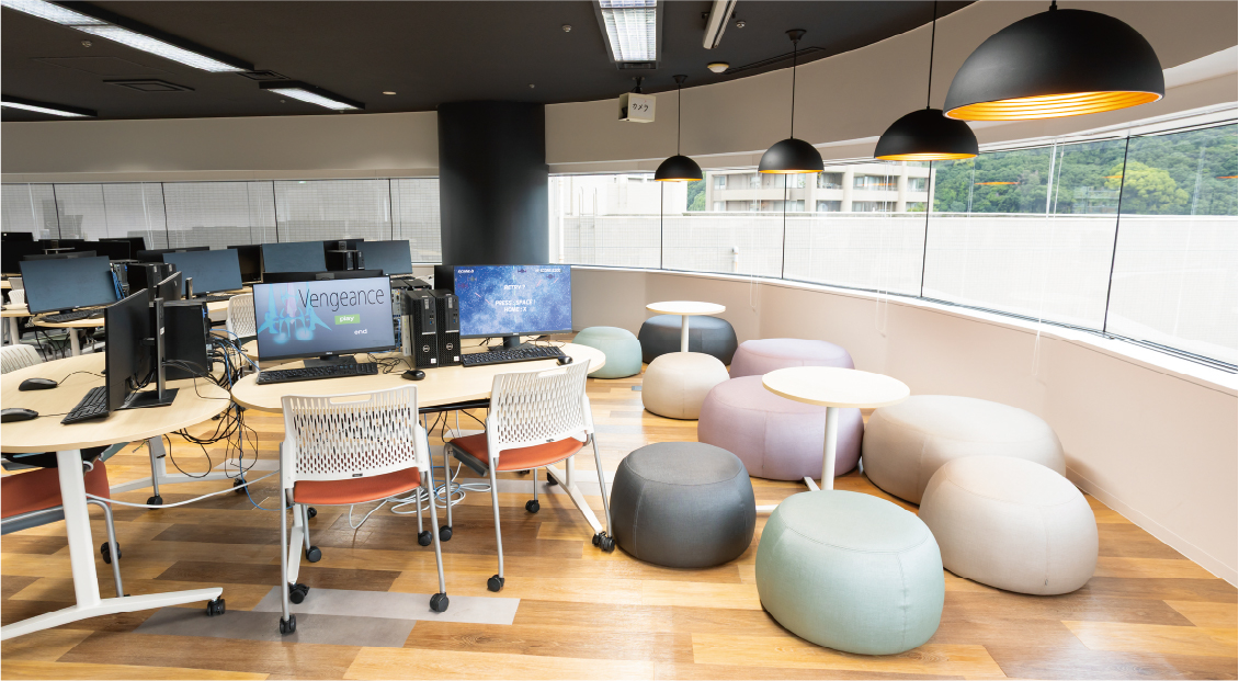 学びとリラックスを両立できる「実習室・ラウンジ」